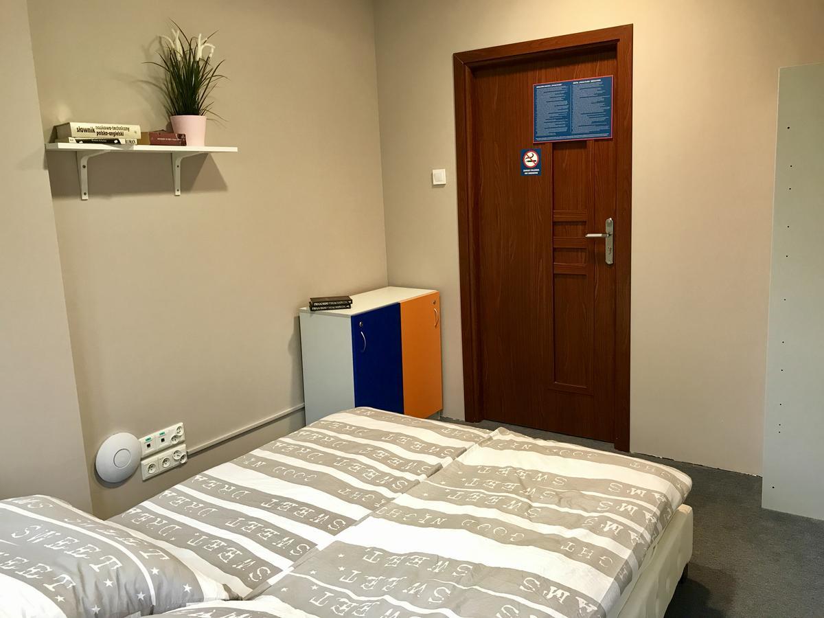 Hostel Stacja Plazaソポト エクステリア 写真